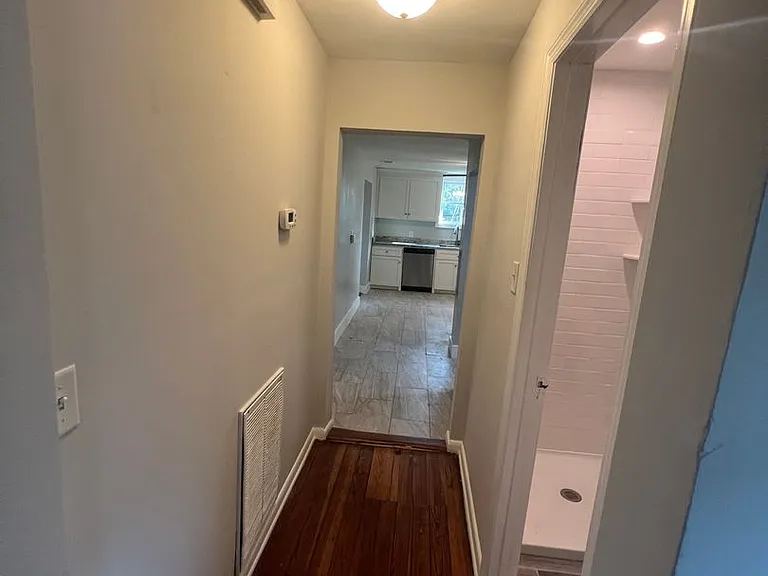 405 E Duffy St — Photo 10