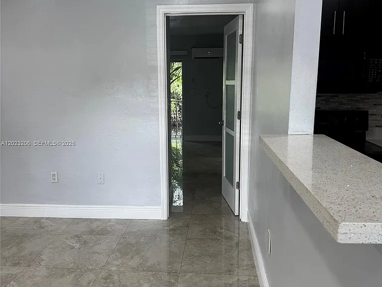 1860 Venice Park Dr #107 — Photo 16