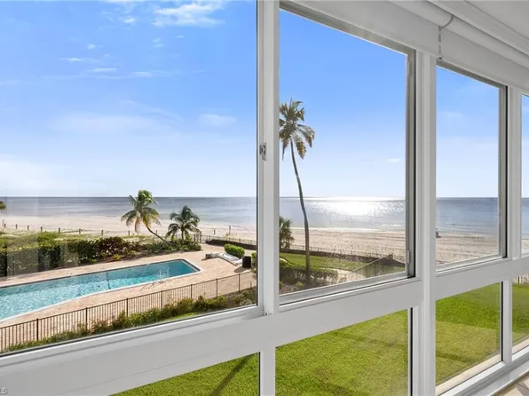 2121 Gulf Shore BLVD N #203, NAPLES, FL 34102