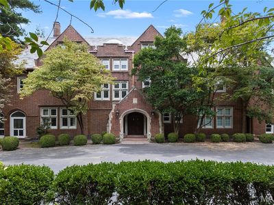 3 Brentmoor Park, Saint Louis, MO, 63105