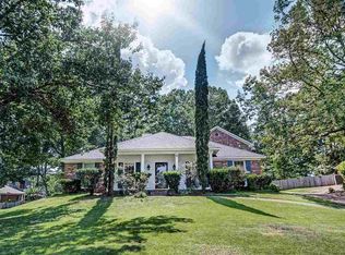 570 Hickory Pl, Brandon, MS 39047