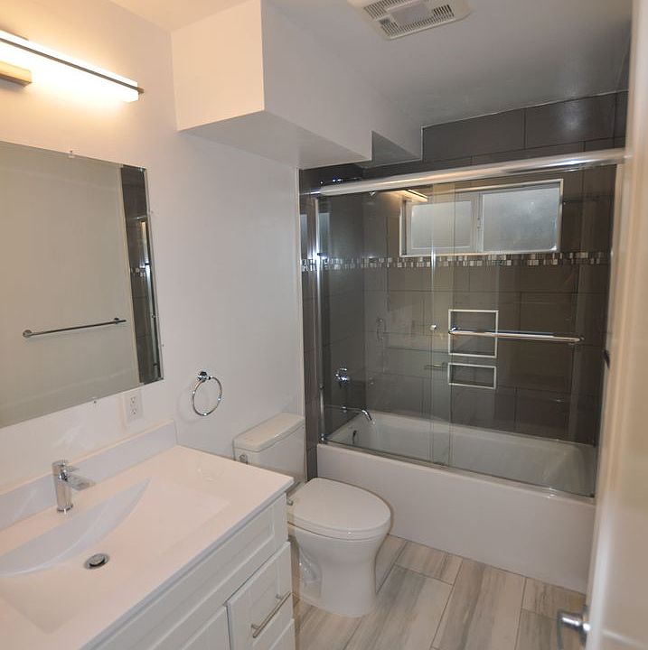 1st image of 655 Fairmont Ave #A