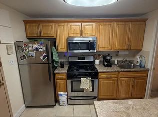 337 1st Ave APT 3, New York, NY 10003