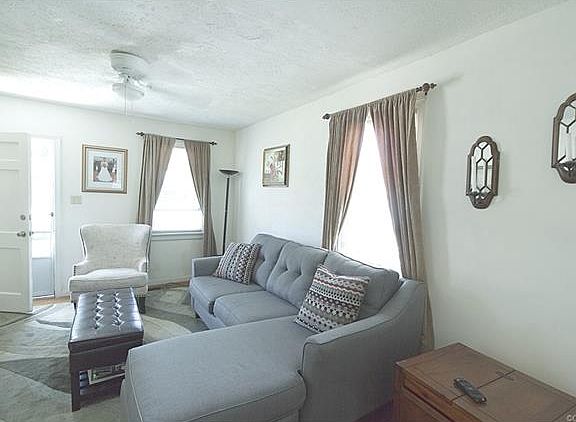 2nd image of 205 S Elm Ave