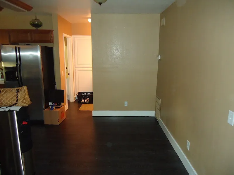 Spacious 2 Bedroom Condo in North Ontario — Photo 4