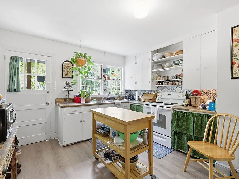 204 Purefoy Rd #A — Photo 7