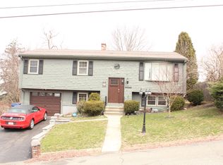 34 Waring St, Fall River, MA 02720