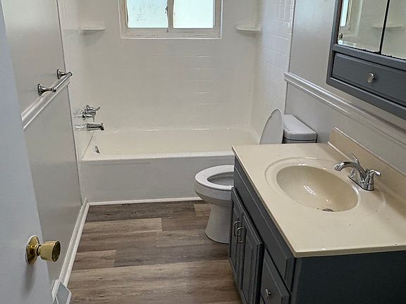 2nd image of 4646 Trevino Cir NE