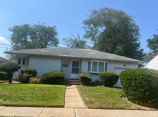 932 Dana Ave, Valley Stream, NY