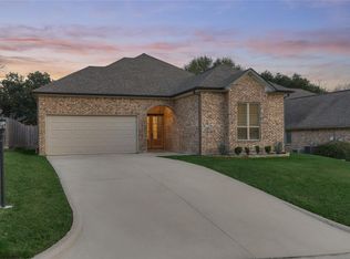 237 Blue Hill Dr, Montgomery, TX 77356