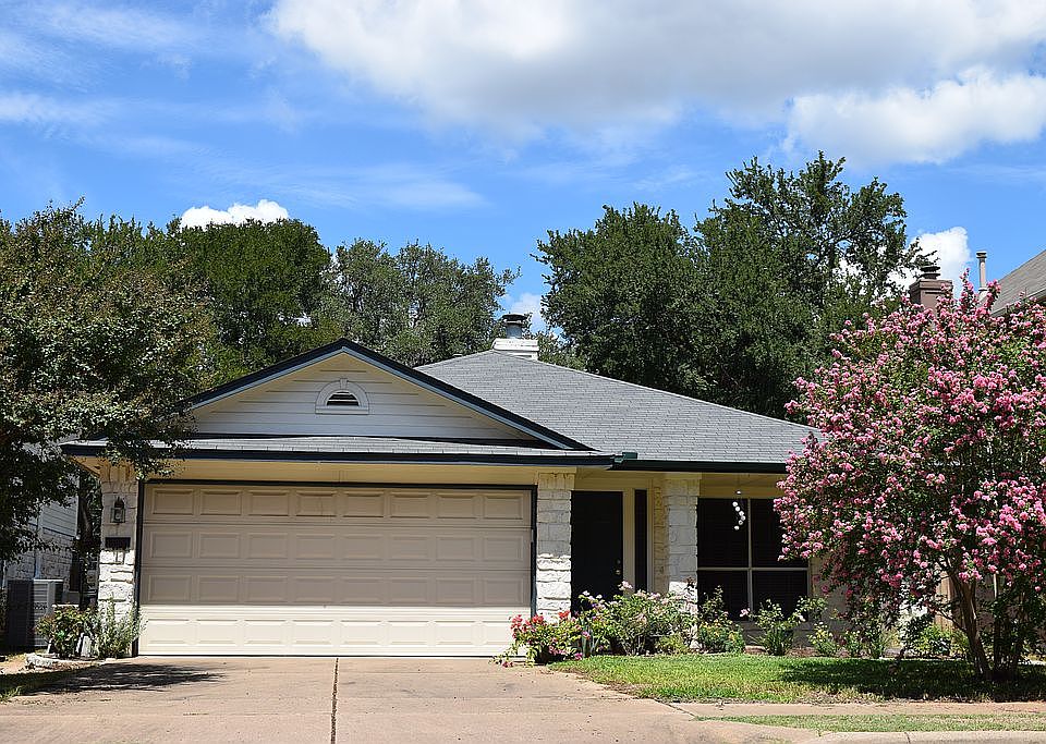 1st image of 13504 Bolivia Dr