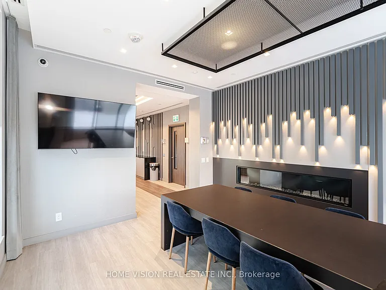 30 Samuel Wood Way E #409 — Photo 24