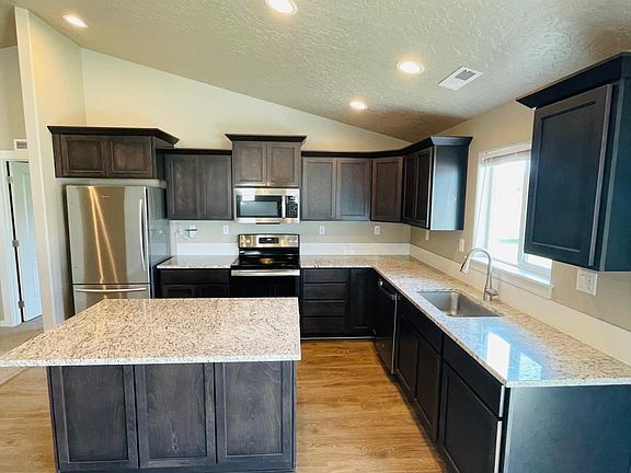 5th image of 5725 E Upminster St