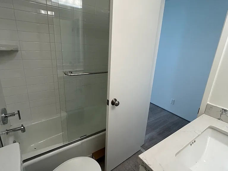 1054 S Bedford St #100 — Photo 3