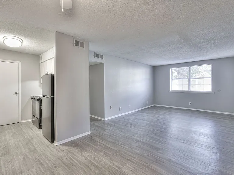4646 Nolensville Pike — Photo 36