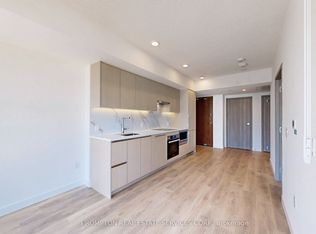 1 Concord Cityplace Way #2512, Toronto, ON M5V 3V4