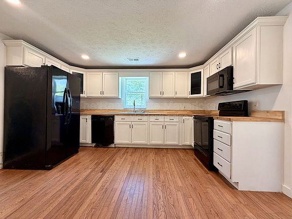 5th image of 14023 Mount Tabor Rd