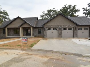 30 Ridgeway Dr, Benton, MO 63736