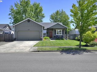 1247 Peets Ct, Eugene, OR 97402