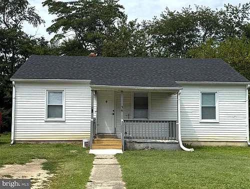 36 Oakland St Photo 1