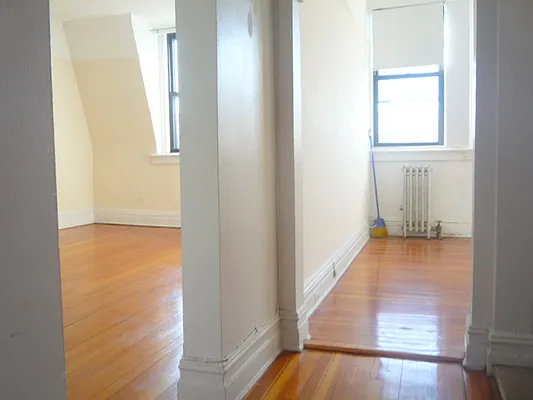 Rented by Picture Realty Inc. | media 11