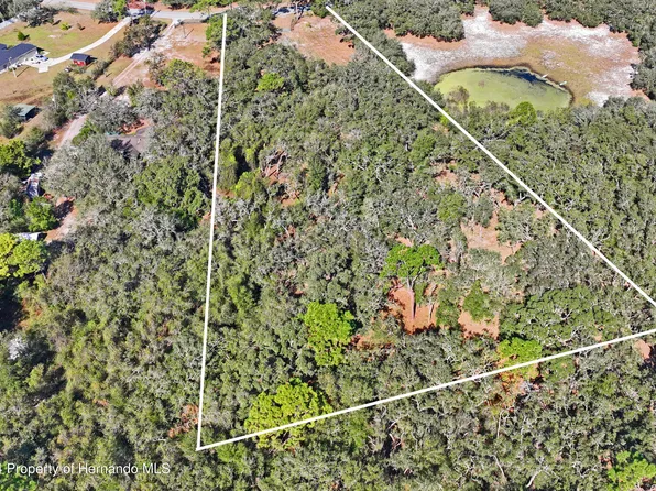 16900 Akins Dr, Spring Hill, FL 34610