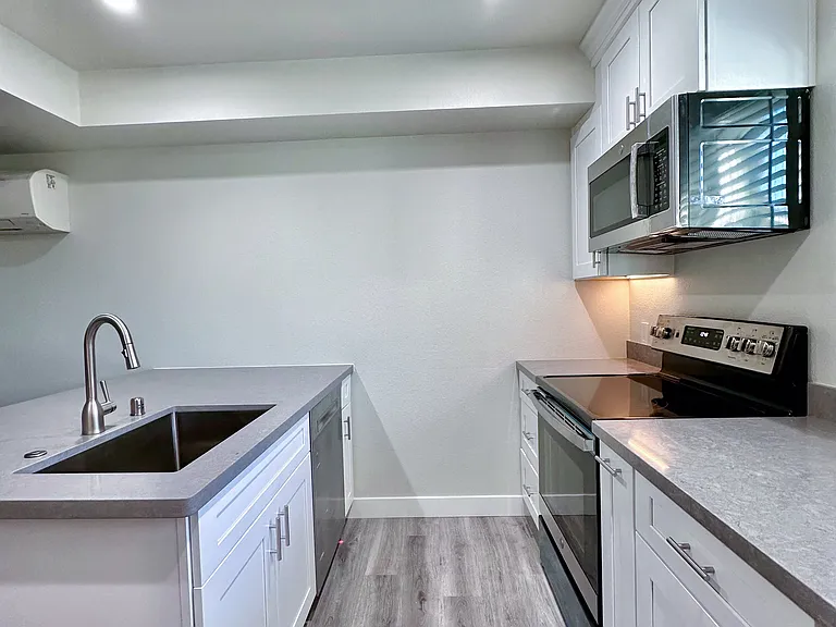 1410 Hess Road — Photo 16