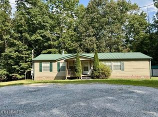 1010 Oswego Cir, Crossville, TN 38572