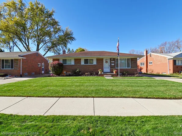 26431 Wexford Dr, Warren, MI 48091