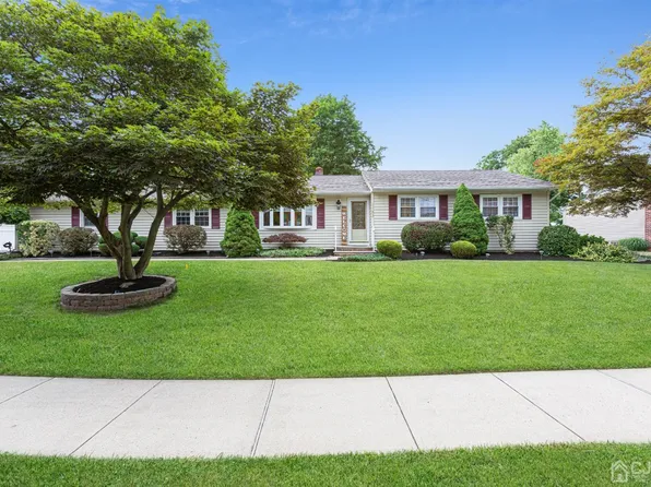 1583 Pershing Pl, South Plainfield, NJ 07080