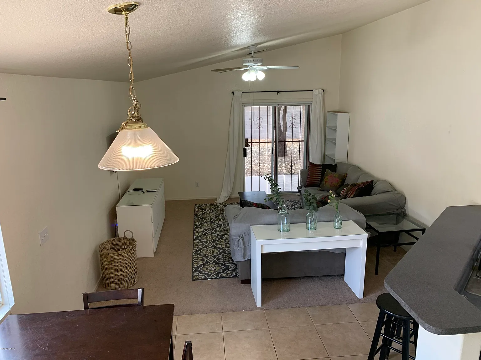 3 bed, 2.0 bath, 1495 sqft, $1,750 — Photo 2