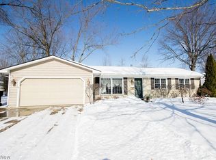 6420 Cambridge Park Dr, Mentor, OH 44060