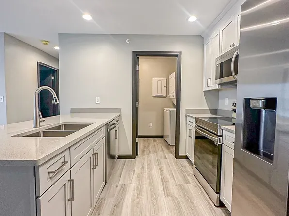 2000 Legacy Ln, Celina, OH