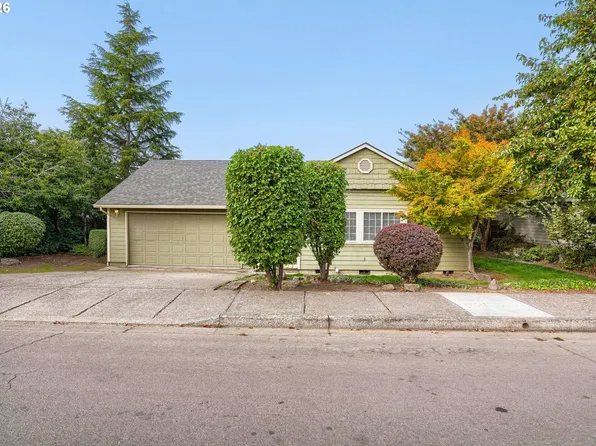 951 Mill St, Silverton, OR 97381