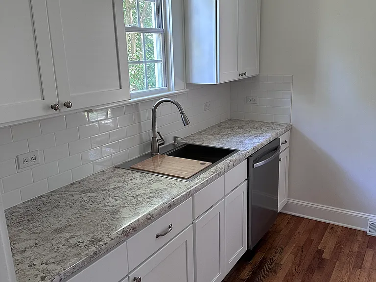418 Pickens Ct — Photo 11