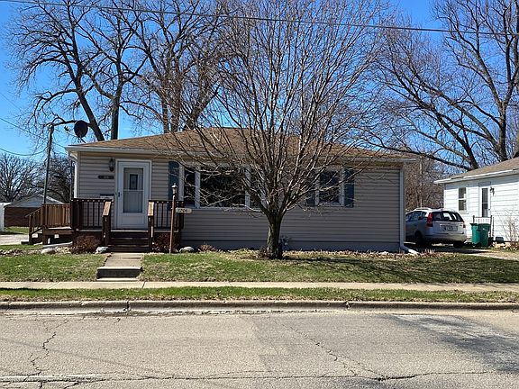 2nd image of 1206 S Park St