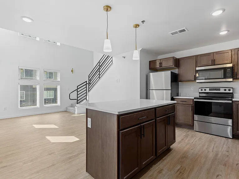 Split Creek Commons — Photo 13