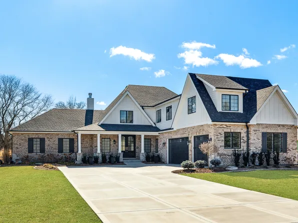1003 Prestwick Dr, Frankfort, IL 60423