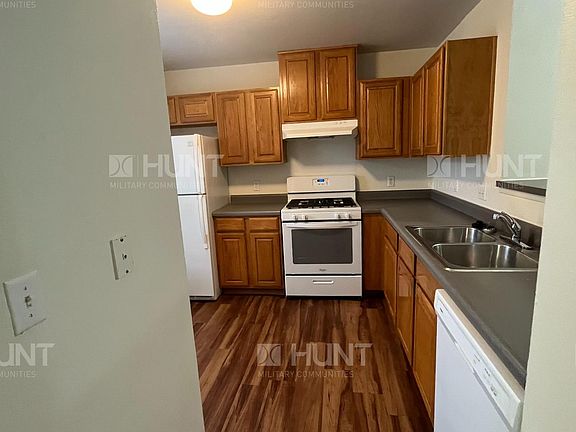 3rd image of 3869 American Dr