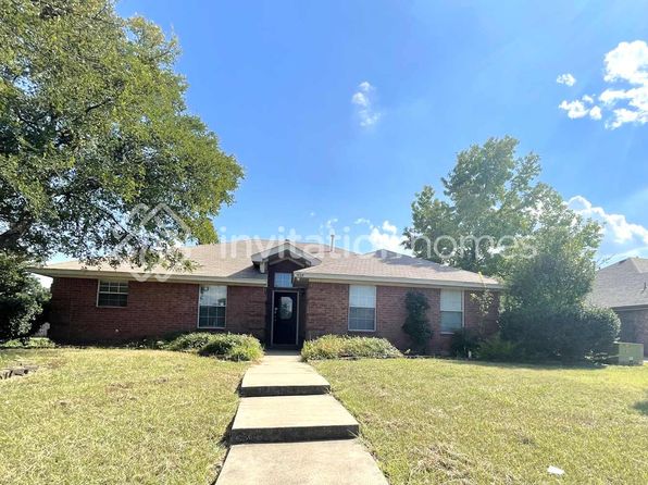 924 Teakwood Ln