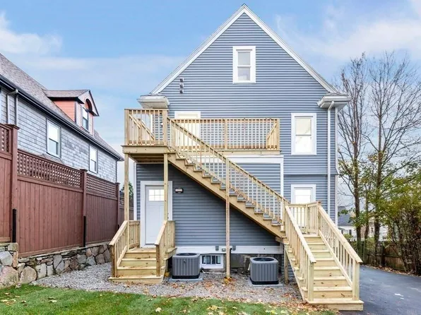 1 Claymont Ter, Dorchester, MA 02122