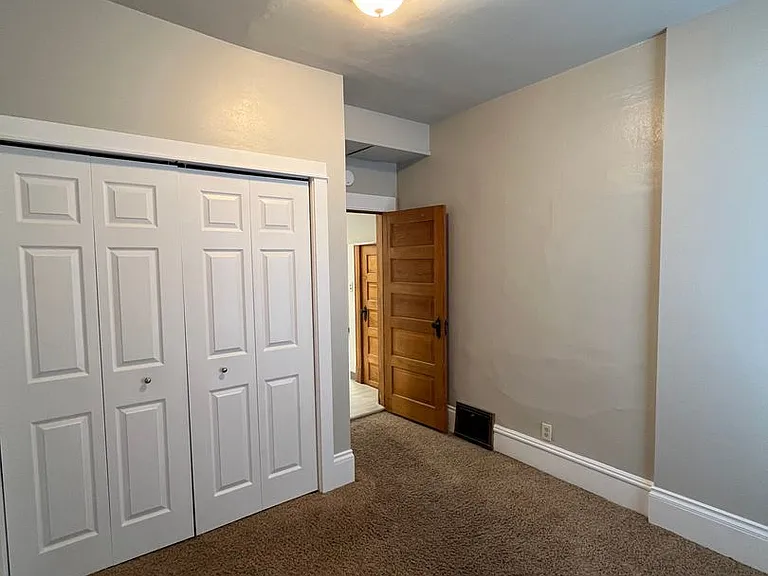 723 E Ermina Ave — Photo 7