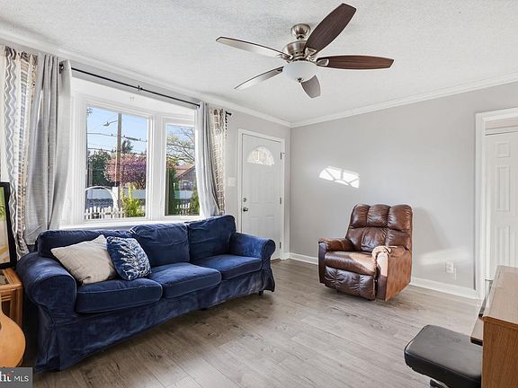 3rd image of 8459 Verree Rd