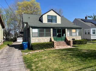 1107 Milton Rd, Alton, IL 62002