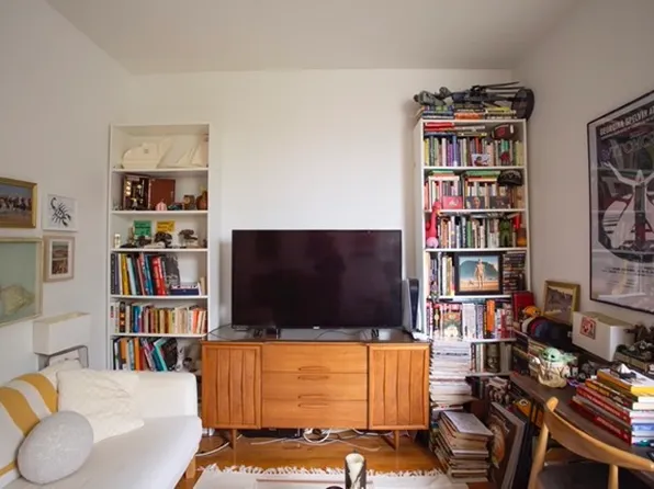 194 Vernon Avenue image 4 of 23