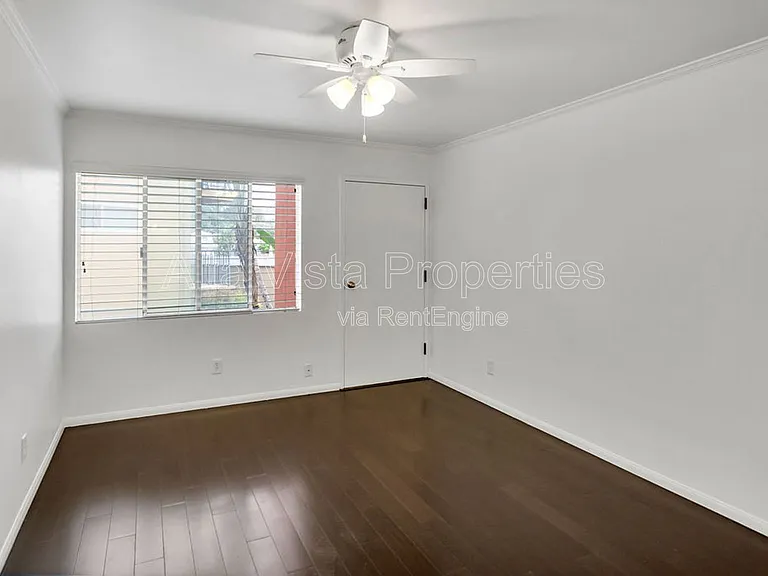 5357 La Jolla Blvd — Photo 11