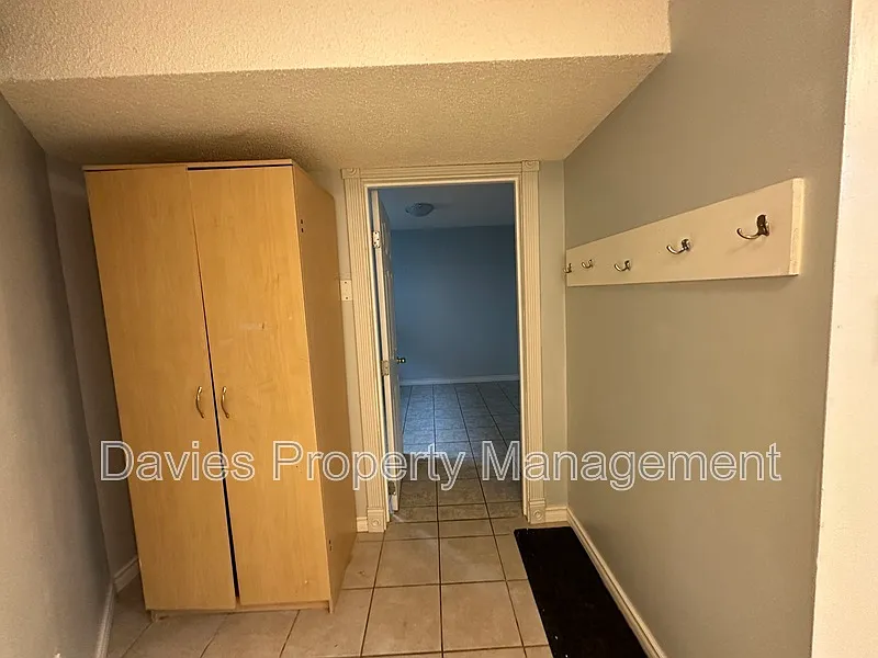 Building Photo - 6704 132nd Ave NW #BASEMENT