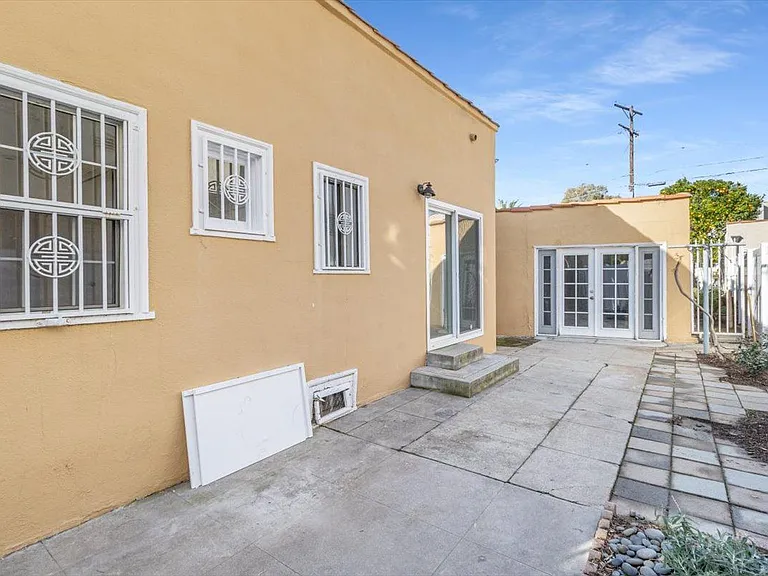 4859 W 12th St — Photo 23