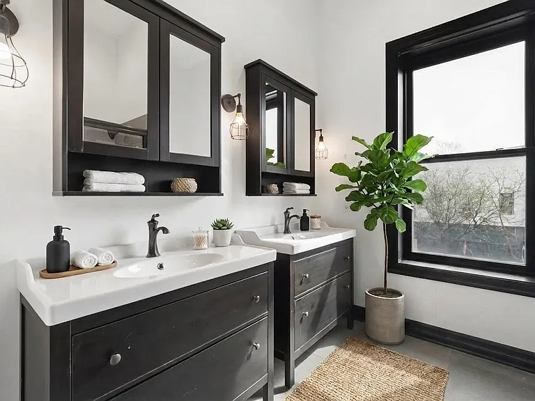 1726 S Racine Ave #2 — Photo 9
