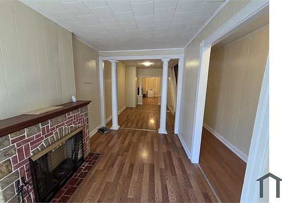 3rd image of 2223 W Fayette St